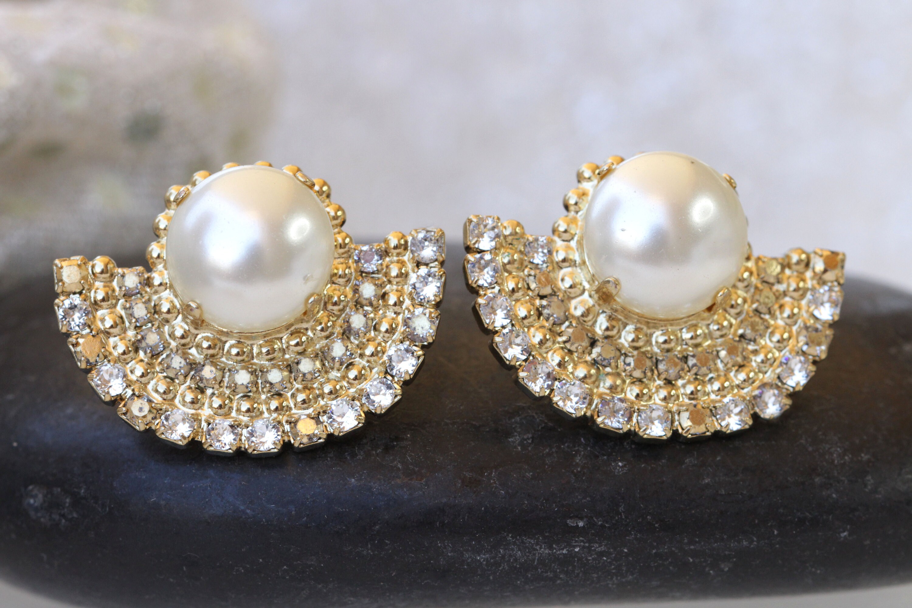 Buy Minzaos BETHYNAS Baroque Pearl Dangle Earrings Retro Palace Style Pearl  Chandelier Earrings Vintage Pearl Earrings Bridal Earrings Gorgeous Earrings  for Girls Women at Amazonin