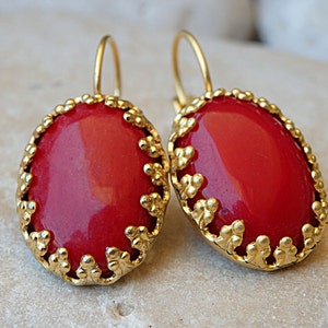 Coral Drop earrings. Red earrings. Vintage style earrings . Bridesmaid jewelry gift.  wife gift, gemstone jewelry. Gold red coral earrings
