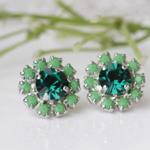 BOUCLES D’OREILLES EMERALD, Clous en cristal, Boucles d’oreilles de demoiselles d’honneur de mariage émeraude, goujons verts, goujons d’émeraude nuptiale, boucles d’oreilles de poteau pour elle