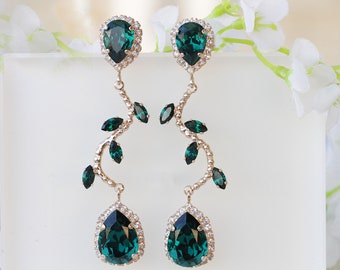 EMERALD  EARRINGS, Leaf Bridal Earrings, Long Chandelier Earrings,Bridal Emerald Earrings, Green jewelry, Wedding Emerald  Earrings