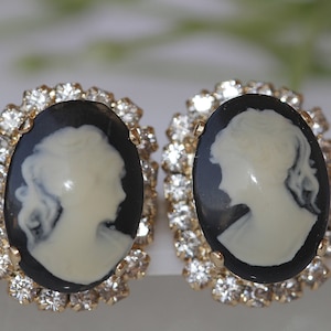 CAMEO STUD EARRINGS, Victorian Style Bridal Earrings, Black White Cameo Earrings, Gift For Wife,  Jewelry, Vintage Cameo Earrings