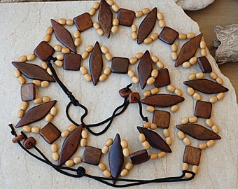 Wood Beaded Belt With Leather Buckle: 1980s Boho Style, 28  display picture 2