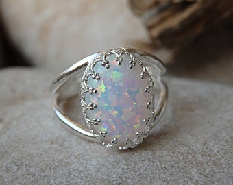 Opal Ring, Gemstone Fire Ring, White Opal Oval Ring, October Birthstone Ring, White Opal Crown Ring, 925 Sterling Silver Opal Womens Ring