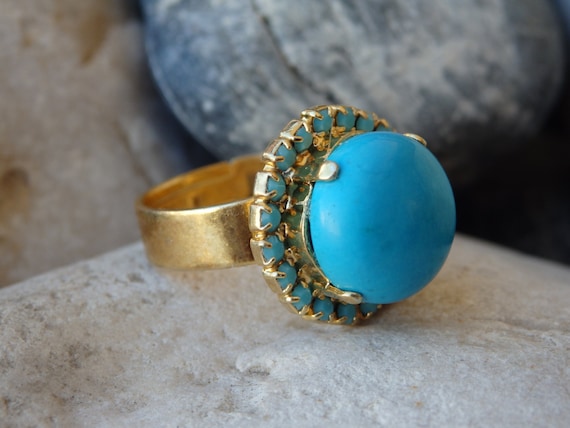91 Big Turquoise Stone Ring Royalty-Free Images, Stock Photos & Pictures |  Shutterstock