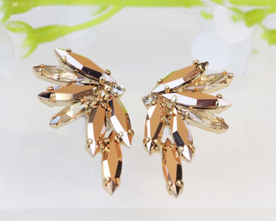 big gold stud earrings