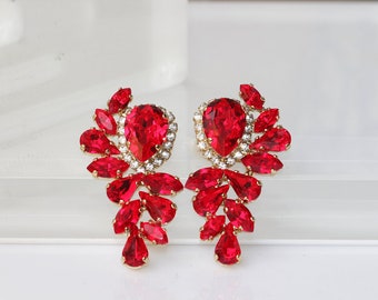 RED CLUSTER EARRINGS, Unique Earrings,  Crystals Ruby big studs, Gift For Wife, Gold Red Earrings, Large Stud Earrings, Red Woman Earrings