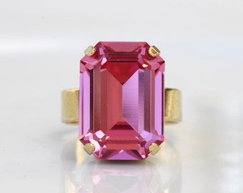 FUCHSIA RING, Pink  Crystal Ring, Unique Rectangle Ring, Gold Pink Cocktail Ring, Bridal Shower Gift Idea, Hot Rose Pink Ring