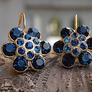 DARK BLUE EARRINGS, Giff for moms. Navy blue  earrings. Gift For wife.   Bridesmaid gifts, Crystal earrings .Flower earrings.Drop earrings