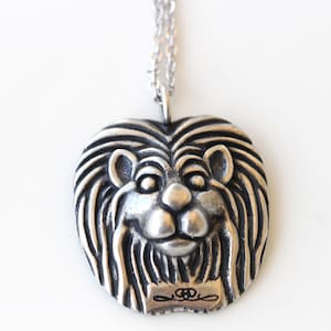 LION NECKLACE, Dainty Lion Necklace, Jewelry For Man , Unisex Necklace, Gold Or Silver Jewelry, Lion Coin Jewelry, Vintage Style Necklace
