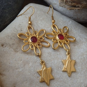 Holy land earrings.  Israel map earrings.  gold israel earrings. Jewish jewelry. Star of David earrings. Judaica  flower earrings