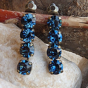 Clip largo azul marino en pendientes. Clip azul oscuro en pendientes. Pendientes de cristal marino. Clip en pendientes. Pendientes no perforados