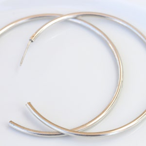 Silver hoop earrings,  Big Hoop Women Earrings,  thin hoop earrings, 925 Sterling silver hoop earrings, Circle Silver hoops, Round earrings