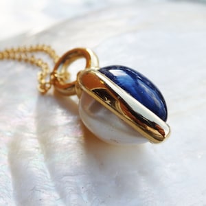 Wedding pearl pendant necklace, White pearl & Blue Agate necklace, Bridal gold pearl pendant for bride jewel Two-sided drop pendant necklace