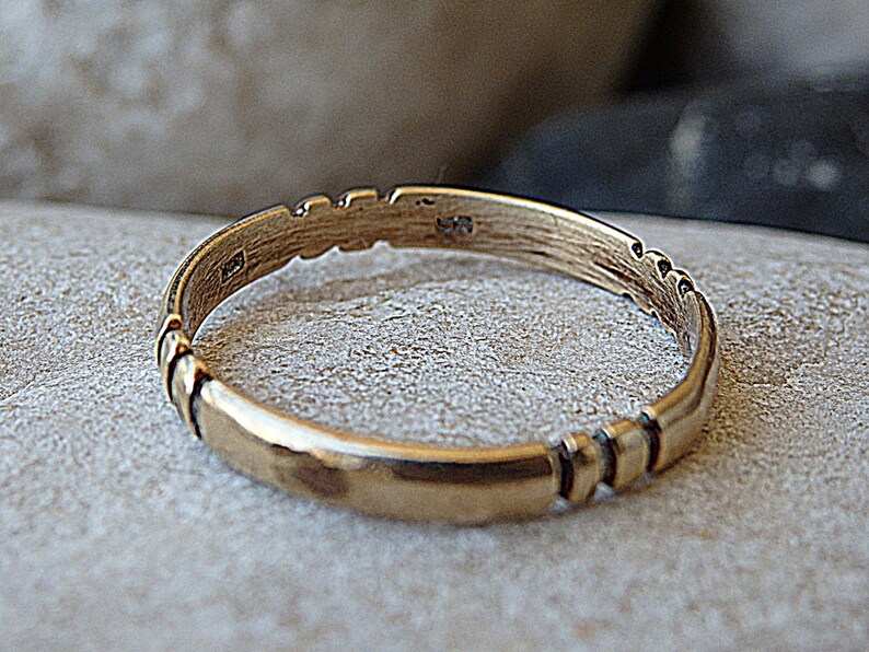Simple Wedding Band. 14K Solid Gold Ring. Women&#039;s - Etsy