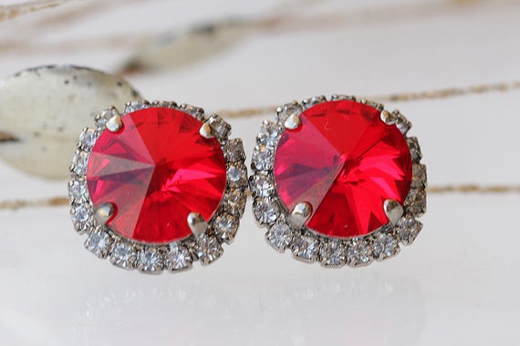 Beautiful red earrings deals