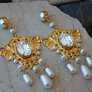 Chandelier Bridal Earrings, Clear crystal  gold earrings. Ivory pearl earrings for bridal. prom statement earrings. Bridesmaid gift