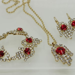 HAMSA HAND HALSKETTE, Fatima Halskette, Omg Halskette, Kristalle, Rubin Kristalle Hamsa Anhänger, Statement Red Hamsa, Evil Eye Halskette