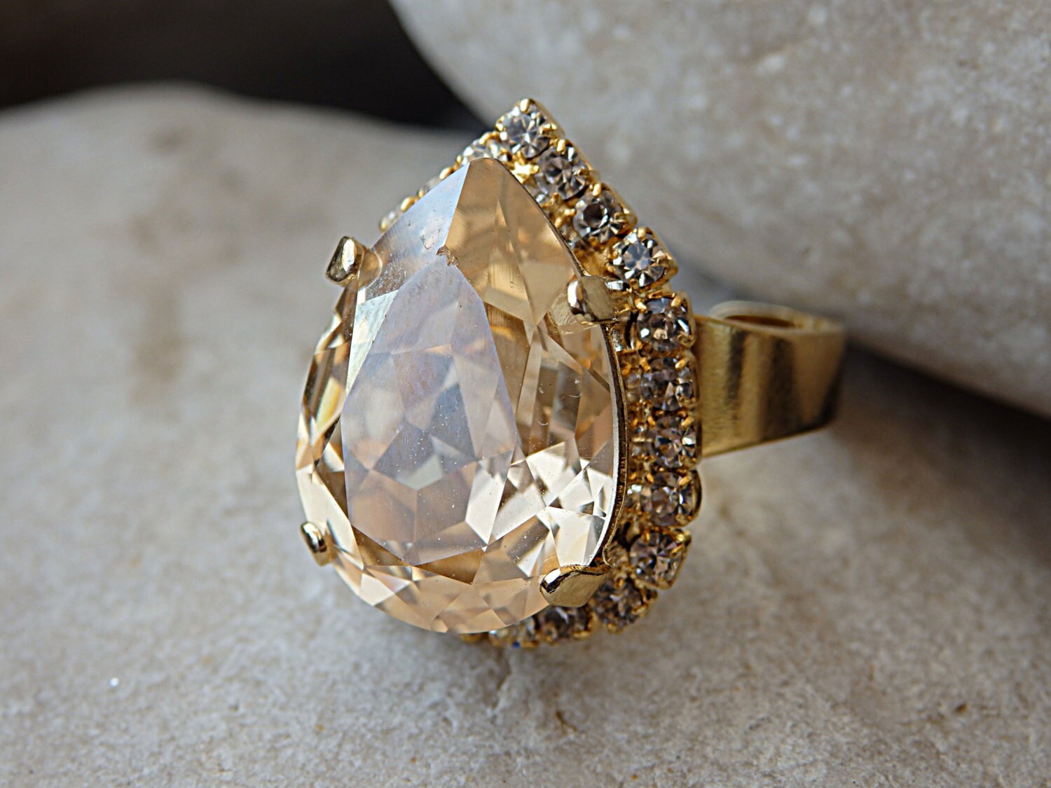 CRYSTAL RING CHAMPAGNE CRYSTAL RING CHAMPAGNE