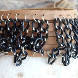 Lederarmband. Verzogenschwarz und braun Armband. GeschichtenArmband. Boho Manschette Armband. Chunky Leder Manschette. Kette Leder Armband Manschette.