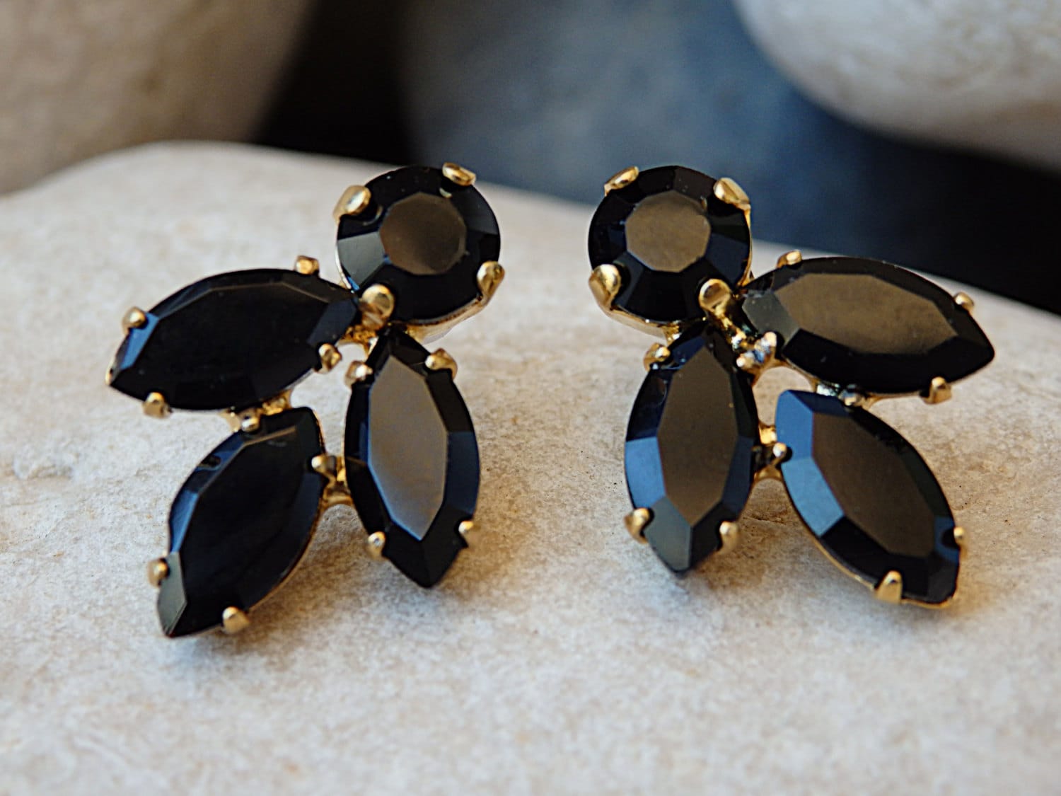 【BLACKPURPLE】[BLACKLABEL] Mystic Square Crystal Earring Square Black & Clear Swarovski Crystal Invisible Clip On