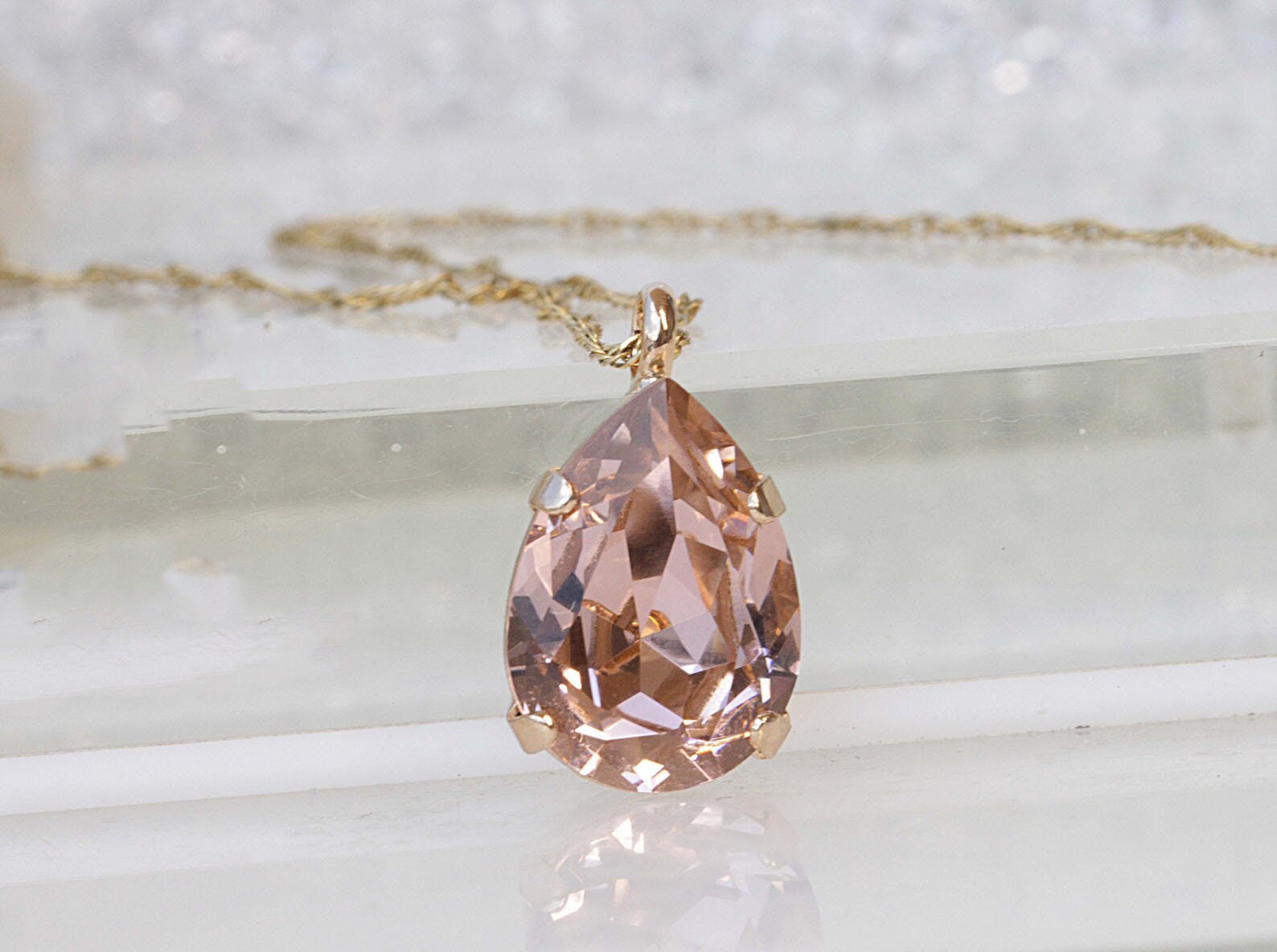 BLUSH MORGANITE NECKLACE Teardrop 