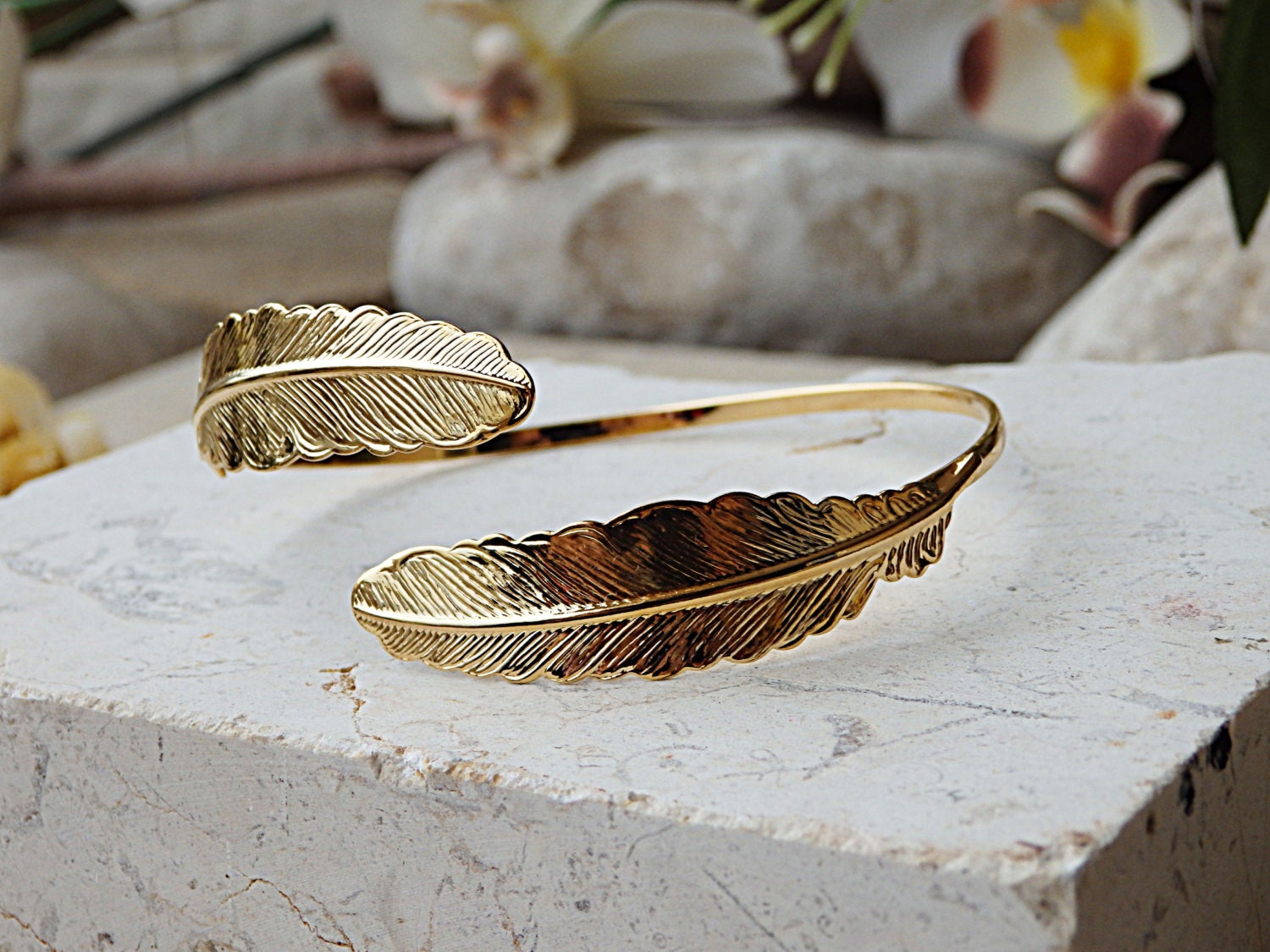 14k Gold Leaf Bracelet