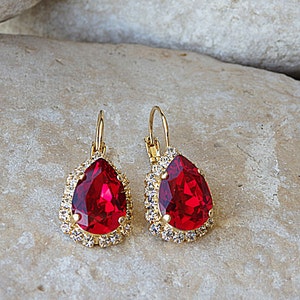Gift for her. Red  Earrings, Tear Drop Earrings, Ruby Crystal Drop Earrings, Chic Earrings,Bridal Red Drop Earrings.Garnet earrings