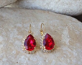 【1169】赤いクリスタルドロップ型ピアス／イヤリング 1169】赤いクリスタルドロップ型ピアス／イヤリング 1169】赤い