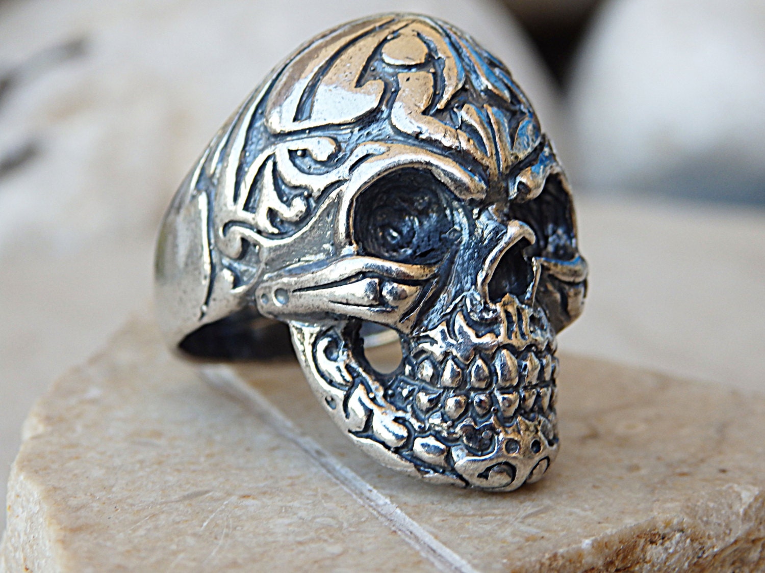 Best Father Day Skull Gift Vintage Black Flower Skull Band Rings for Men Antique Gothic Jewellery Best Father Day Skull Gift Vintage Black Flower Skull Band Rings for Men Antique Gothic Jewellery