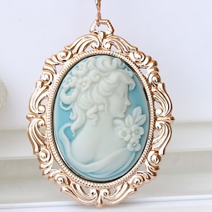 BLUE Cameo Necklace, Bridal Gift, Cameo Pendant, Light Blue Jewelry, Toggle Cameo Necklace, Victorian Style, Acrylic Cameo, Vintage Necklace