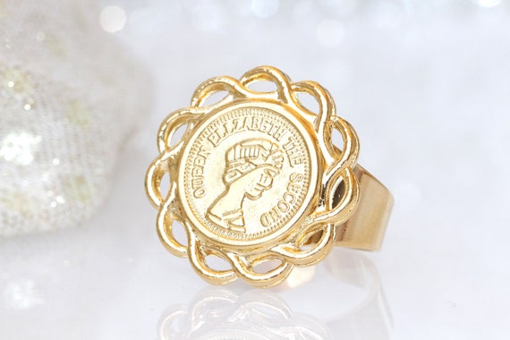 Jai Mata Di Gold Palace - Coin Ring 24 crt Items code: 653 Items weight:  7.95 gram/ 68 laal ( 0.68 tola ) Instagram:  https://www.instagram.com/jaimatadigp/ Also follow us at instagram  @jaimatadigp Jai