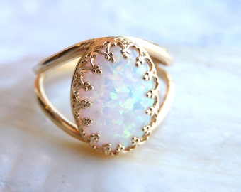 Opal Gold Ring, Gemstone ring, White Opal Ring, October Birthstone, Opal White Gold Filled Ring, White Opal jewelry, Opal Feminine Ring