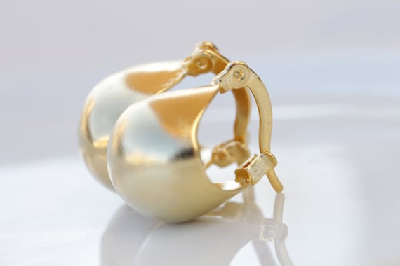 créoles plaquées or 24 k et grenat création unique