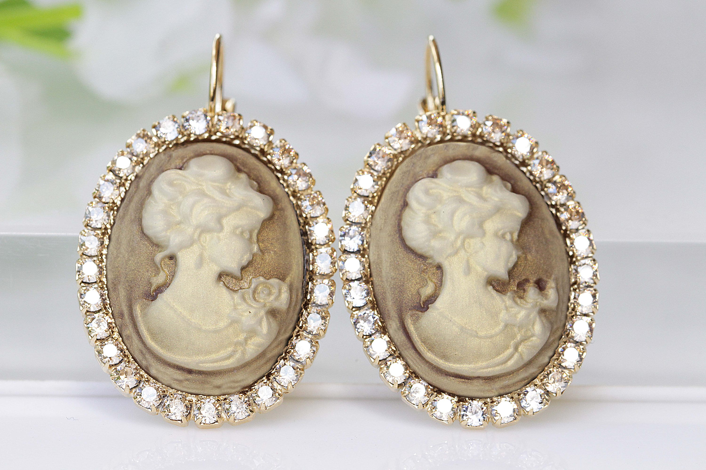 Antique cameo deals earrings gold