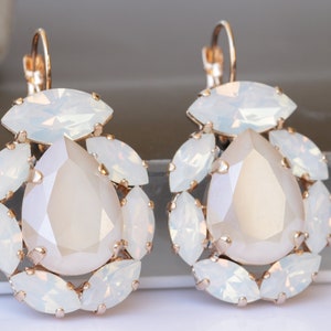 IVORY CREAM EARRINGS,  Cream Earrings, Bridesmaid Earrings, Rose Gold Earrings, Bridal Drop Earrings,Cluster Earrings,White Opal Earrings