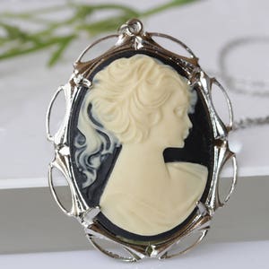 BLACK CAMEO NECKLACE, Sister Jewelry Gift, bezel set cameo, Victorian Style Necklace, white and black, Statement Cameo Necklace, Woman Gift