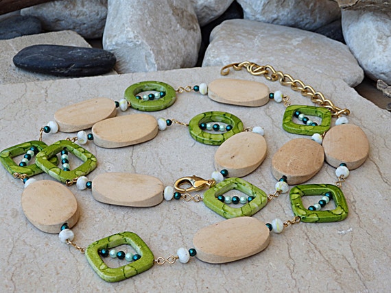 Vintage Style Wood Bead Belt, Cream Green Accent - Etsy display picture 3
