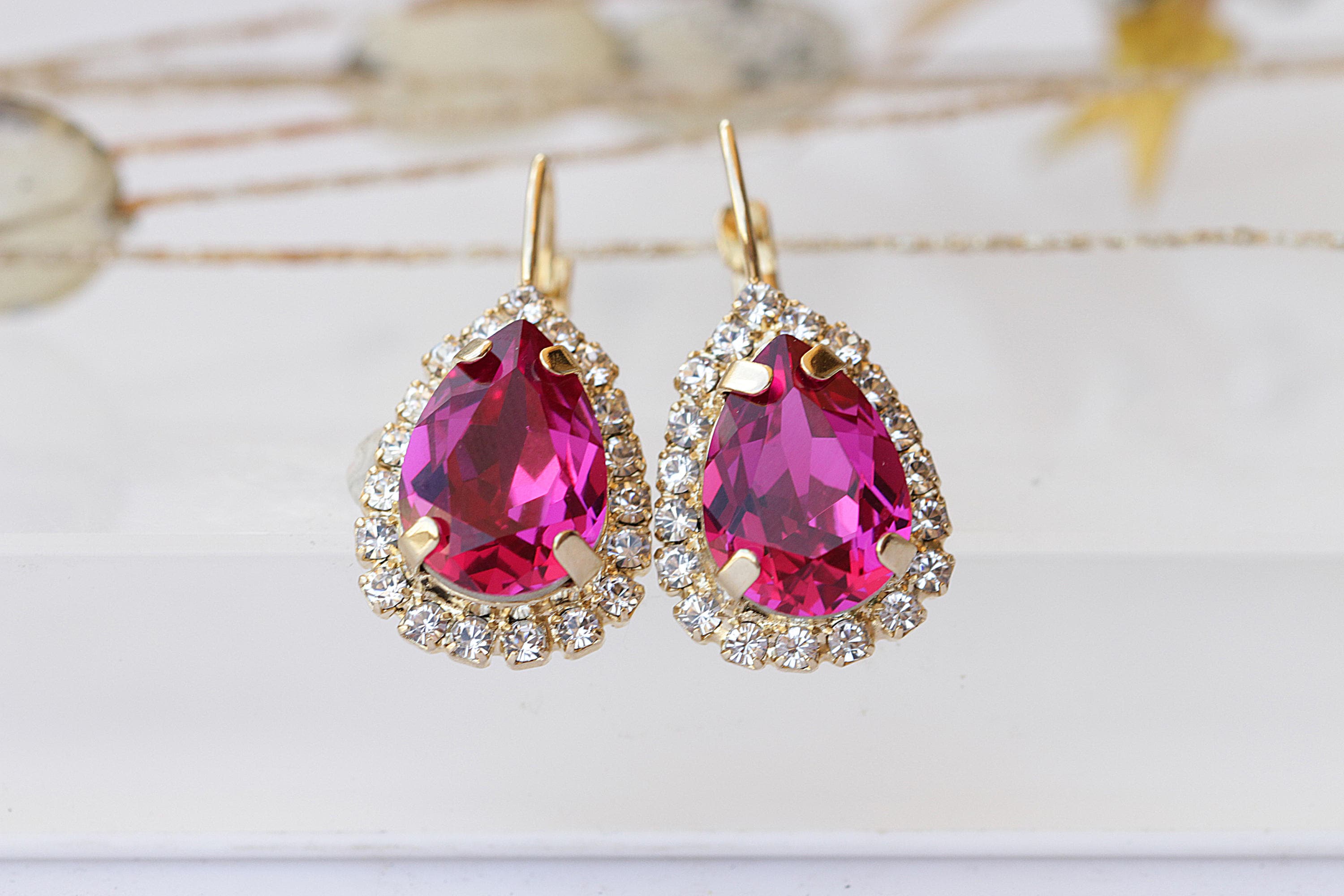 Share 75+ dark pink earrings latest