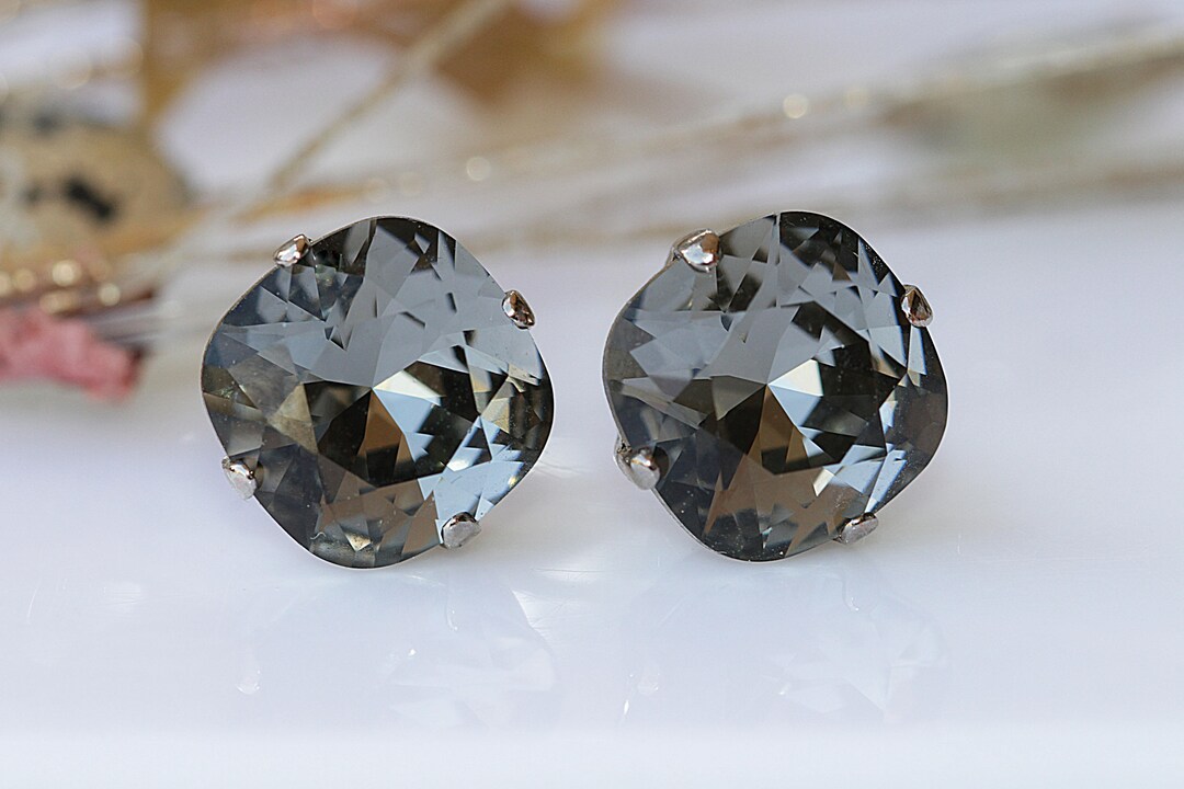 ピアス [BLACKMUSE] Square stone craft post Earrings 925forher 8mm Square Black Post Earrings | Dainty Black Stud
