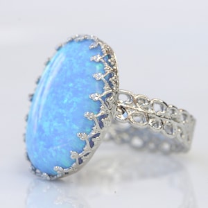 BLUE OPAL RING, Silver Sterling Woman Fire Opal Ring, Gemstone ring, October Birthstone, Opal 925 Ring, Oval Opal Ring, Opal Big Dainty Ring