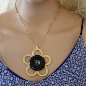 ONYX NECKLACE, Black onyx Necklace, Flower Necklace, Black gold pendant, Statement Necklace, Gemstone Necklace, Black Stone Boho Necklace