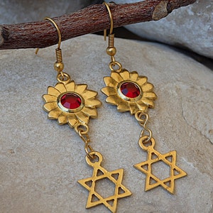 Star Of David Earrings. Gold Jewish Jewelry.  Red  Earrings. Drop Jewish Symbolic Earrings. Magen David Star Charms Jewelry Gift