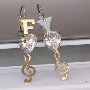 Brincos de clave de sol, brincos femininos, brincos de coração de cristal, joias para amantes da música, brincos de cristal transparente, brincos de letras personalizados