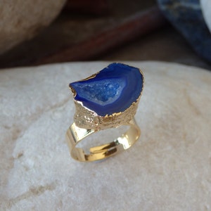 Blue Druzy Ring, Asymmetric Ring, Tall Natural Raw Druzy Ring, Druzy Agate Gemstone, Gold Plate Blue Ring, Druzy Stone Ring, Adjustable Ring
