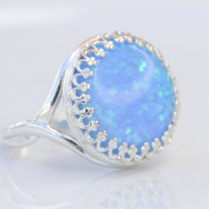BLUE OPAL Silver Sterling RING, Fire Opal Ring, Gemstone ring, October Birthstone, Opal 925 Ring, Circle Statement Opal Ring, Opal Big Ring
