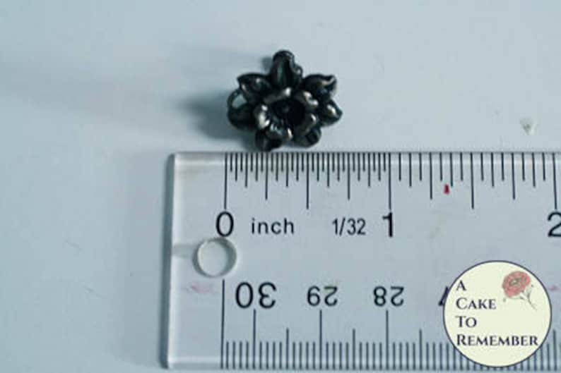 Flexible silicone mold for resin and clays Little flower mini mold 12 wide Fondant or gumpaste mold for mini cupcake topper M5224