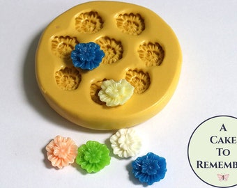 Tiny double daisies silicone mini flower mold, about 1/2" wide. Polymer clay silicone mold. Daisy fondant mold for cupcake toppers M0024