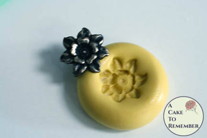 Flexible silicone mold for resin and clays Little flower mini mold 12 wide Fondant or gumpaste mold for mini cupcake topper M5224