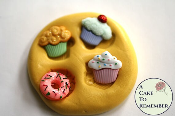 Tiny Cupcakes And Doughnut Mold For Cake Decorating Cupcake