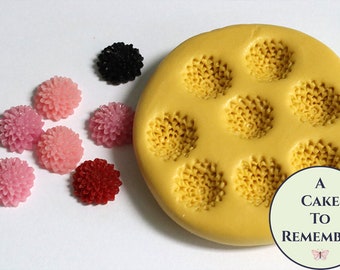 Silicone mini flower mold, 1/2" wide tiny chrysanthemums. Food safe silicone mold for cake decorating, resin and polymer clay earrings M0026